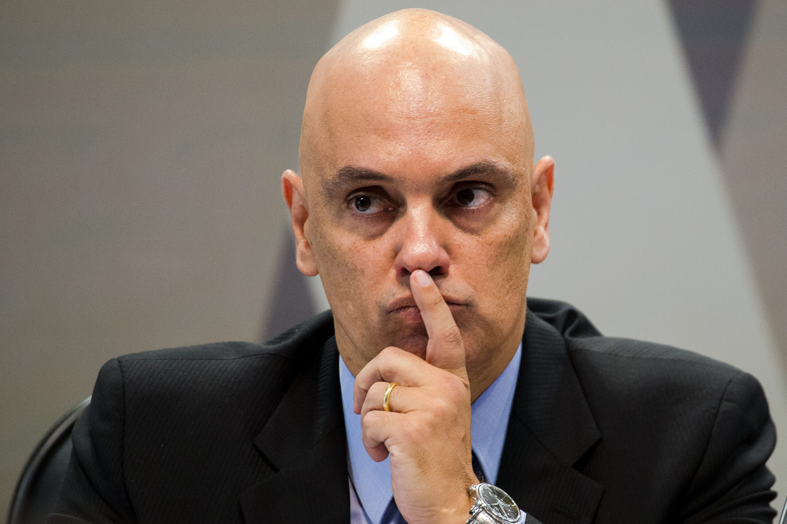 Quando acaba o mandato de Alexandre de Moraes no STF?