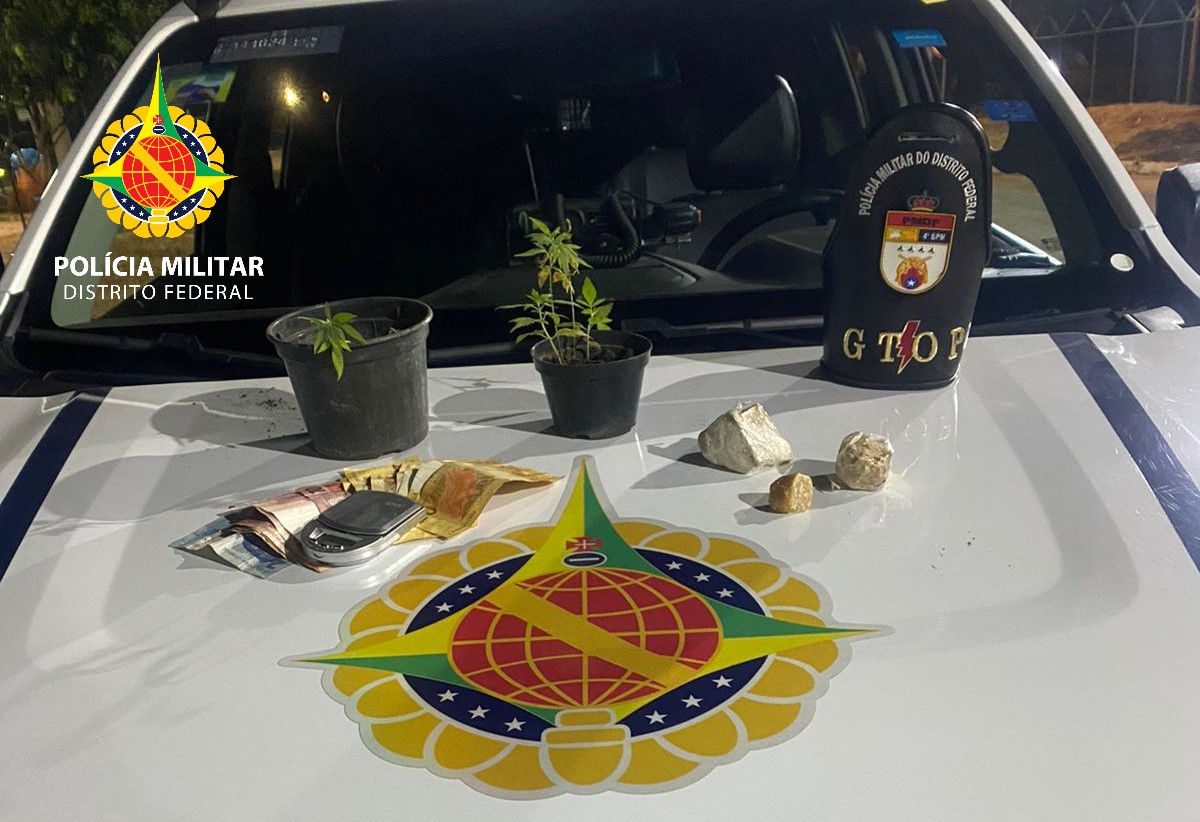 PMDF prende traficante com pés de maconha e pedras de crack no Guará