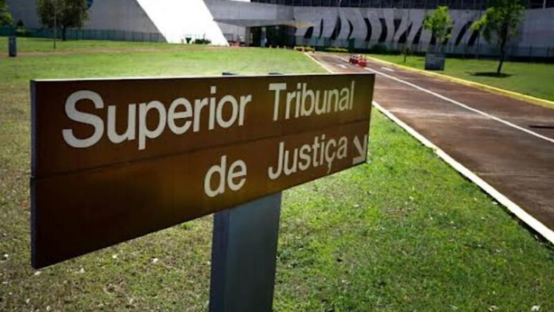 STJ suspende ação que condenou ex-patrões a indenizarem mãe e avó do menino Miguel