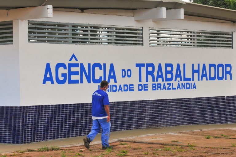 Agências do trabalhador têm vagas com salários de até R$ 3,9 mil